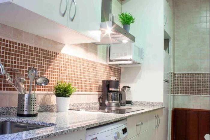 Edificio Histórico en el Centro de Granada cerca de la Catedral y principales puntos de interés - Two-Bedroom Apartment - 28