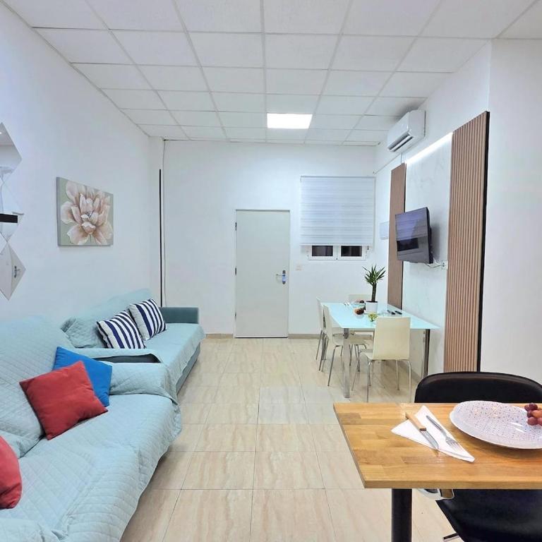 Centro Living 2 Bedroom apartment in the center of Torremolinos by NAMASTE ELITE - Apartamento de 2 dormitorios - 10
