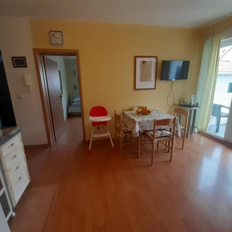 Cozy 1 bedroom flat near Petrovac beach - Apartment mit 1 Schlafzimmer - 4
