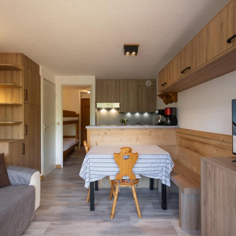 Studio cosy avec animaux admis, proche pistes et commerces - FR-1-304-254 - Studio - 1