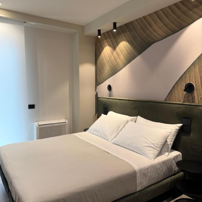 WakeApp Tech B&B - Double Room with Private Bathroom - 1