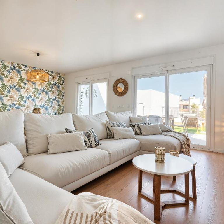 Stunning House, 3BR, HOT TUB, WIFI, Parking - Casa Vacacional de 3 dormitorios - 21