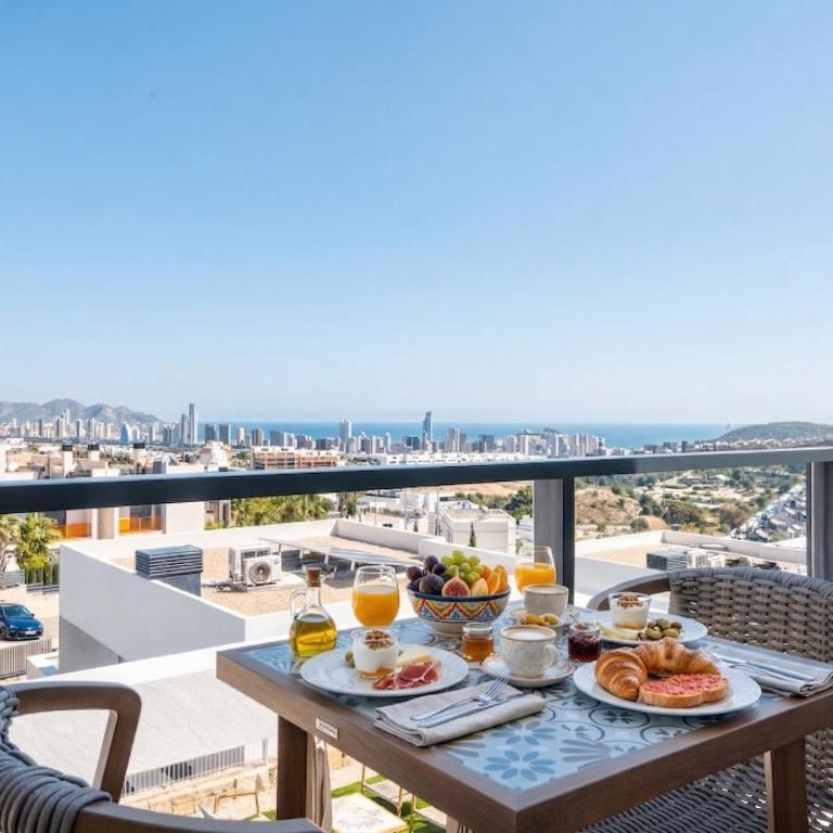 Stunning House, 3BR, HOT TUB, WIFI, Parking - Casa Vacacional de 3 dormitorios - 62