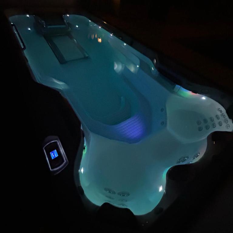 Romantic Lodge -Private Swimm-Spa - Vila - 86