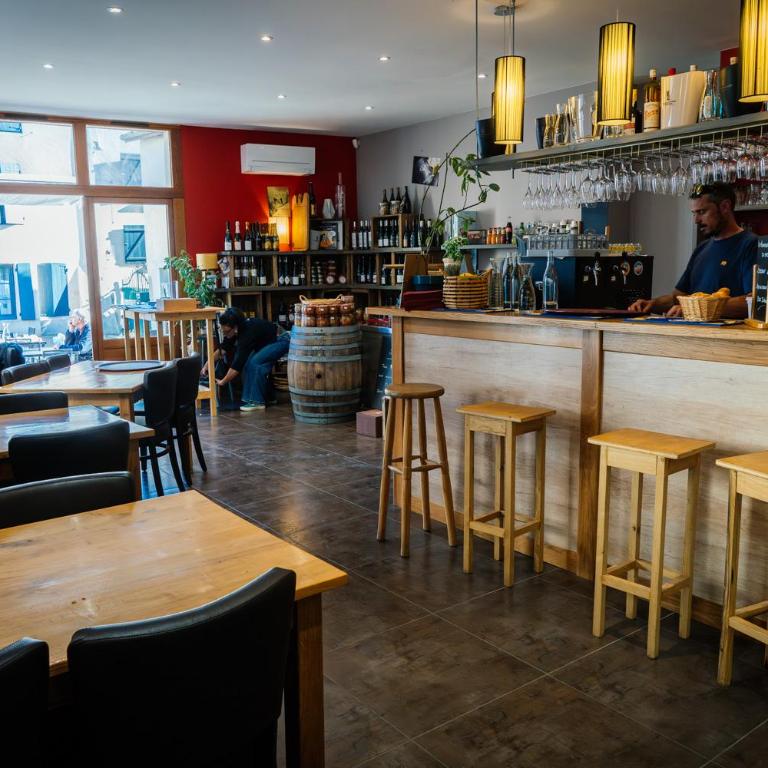 Hôtel Bistrot Les Tanins - Chambre Double - Accessible aux Personnes à Mobilité Réduite - 2