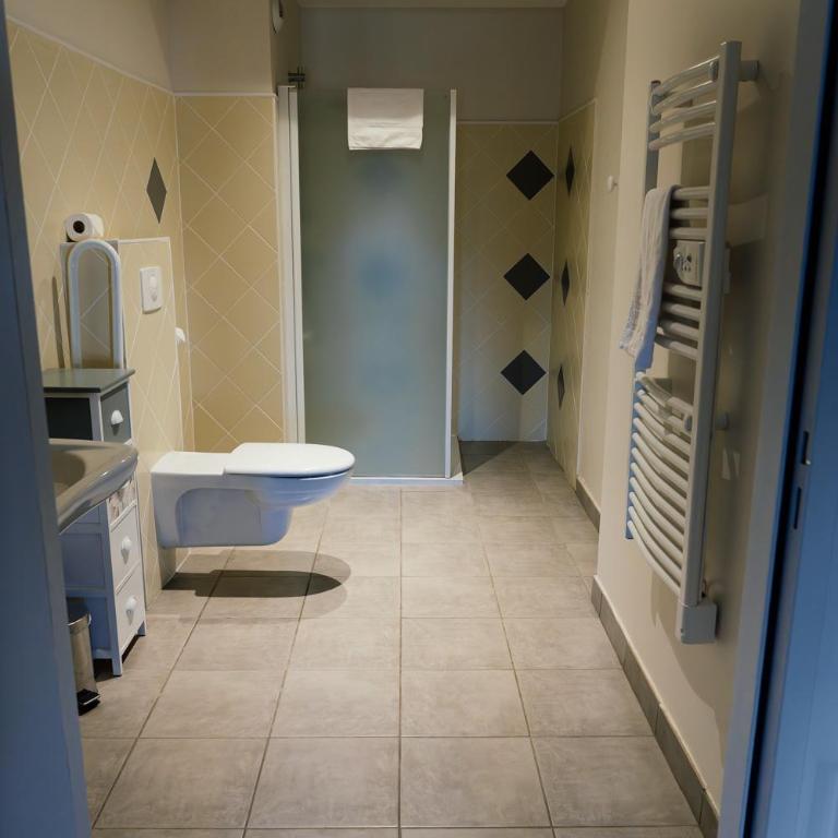 Hôtel Bistrot Les Tanins - Chambre Double - Accessible aux Personnes à Mobilité Réduite - 3