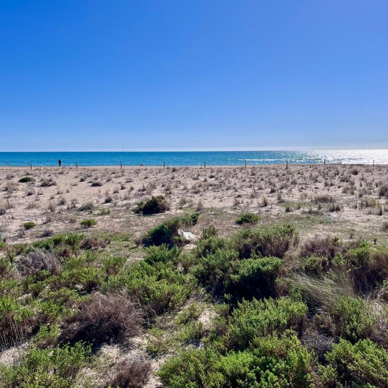 Bertur Rodes - Apartamento de 3 dormitorios con vistas al mar - 23