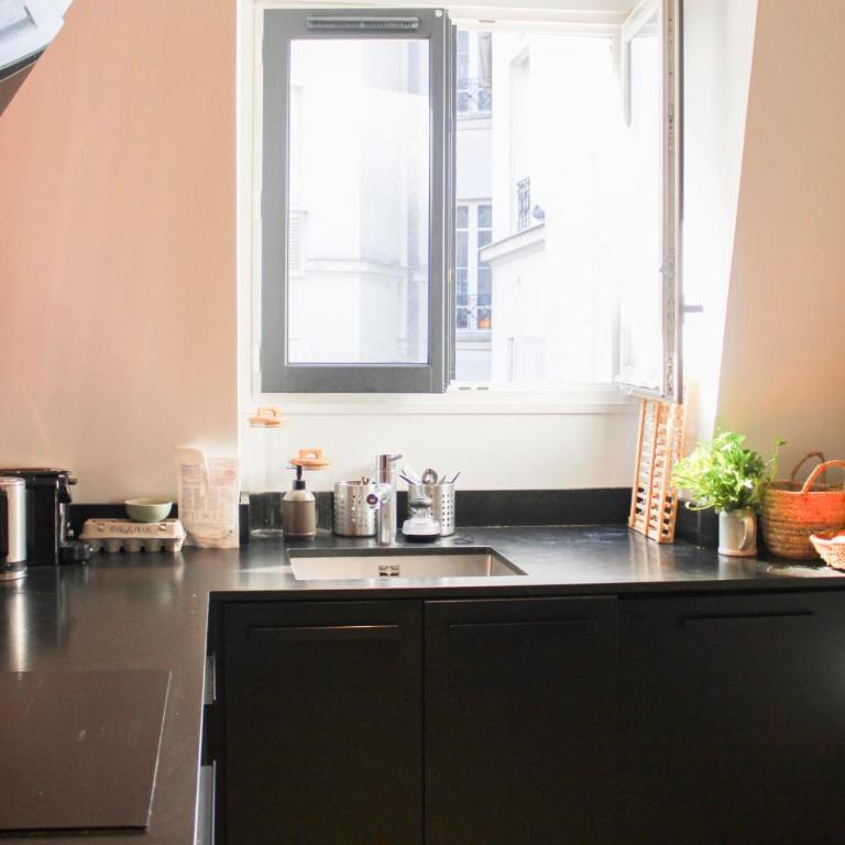 Spacious 74 m apartment near Montmartre - Apartment - 5