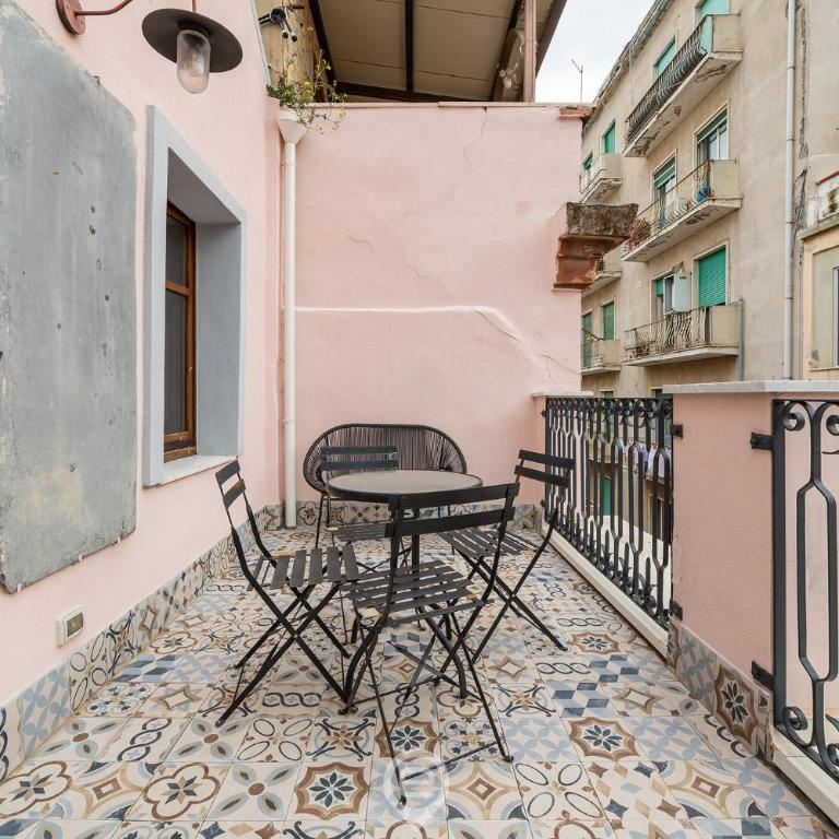 Q Flat 3 - Central Balcony Flat - Appartamento con Terrazza - 11