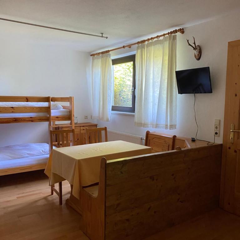 Fichtenblockhütte - Apartment mit 1 Schlafzimmer - 4