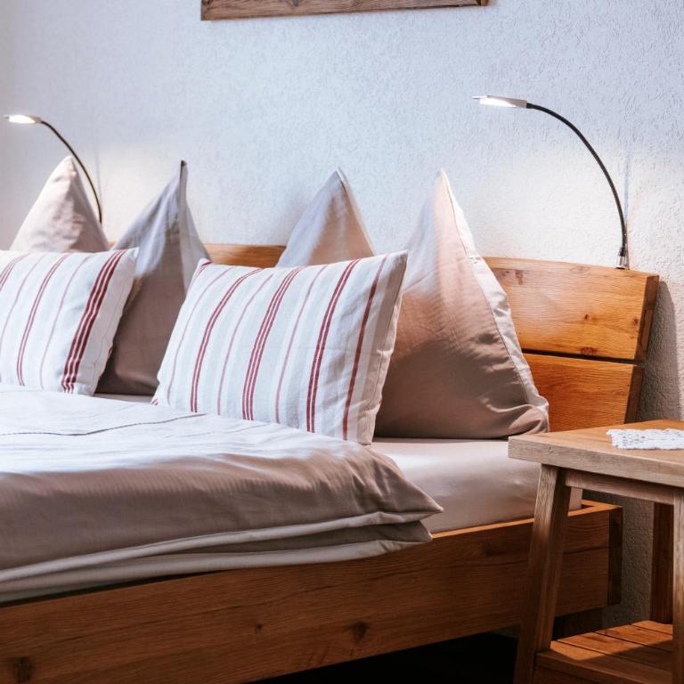 Alpenhotel zur Wildi Lauchernalp - Doppelzimmer Norden - 1