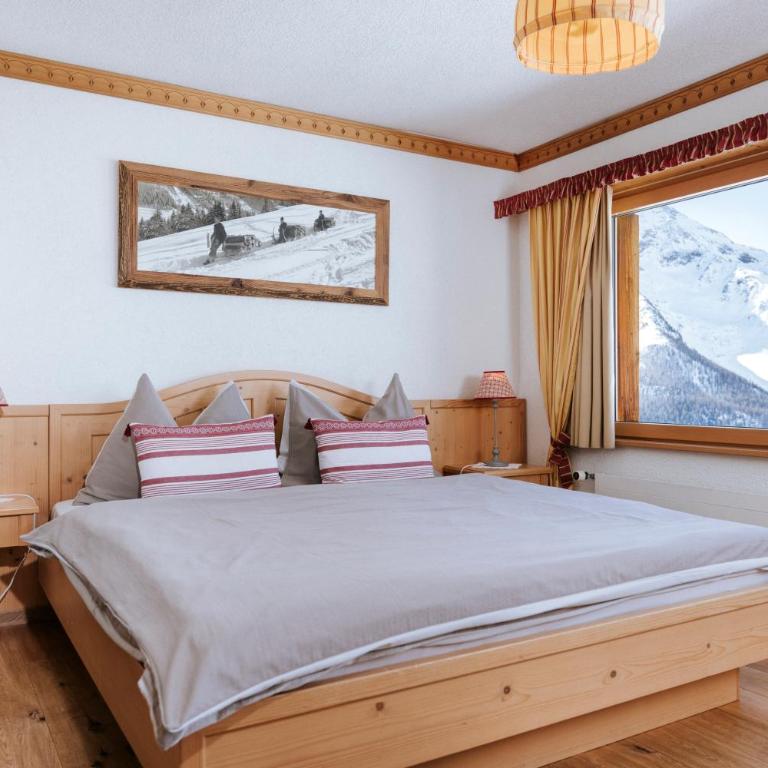 Alpenhotel zur Wildi Lauchernalp - Doppelzimmer Süd - 5