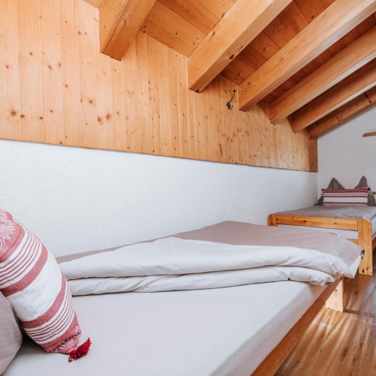Alpenhotel zur Wildi Lauchernalp - Familienzimmer - 1