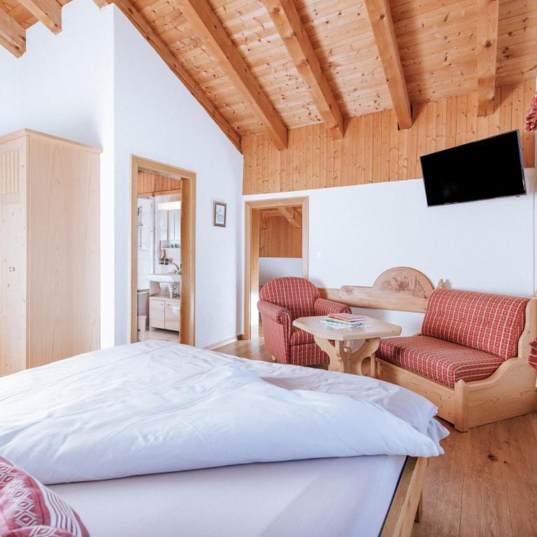 Alpenhotel zur Wildi Lauchernalp - Familienzimmer - 3