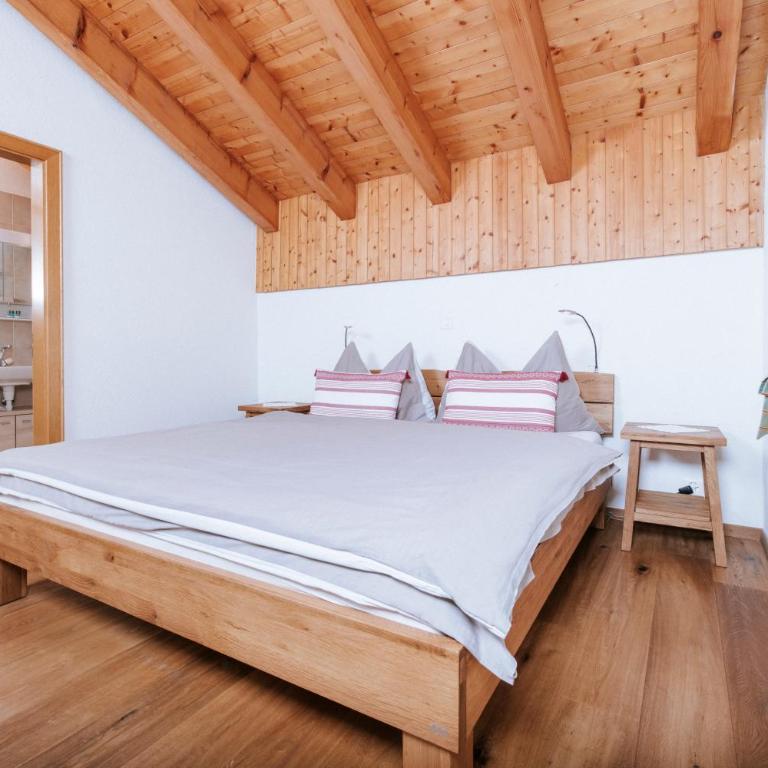 Alpenhotel zur Wildi Lauchernalp - Doppelzimmer Norden - 5