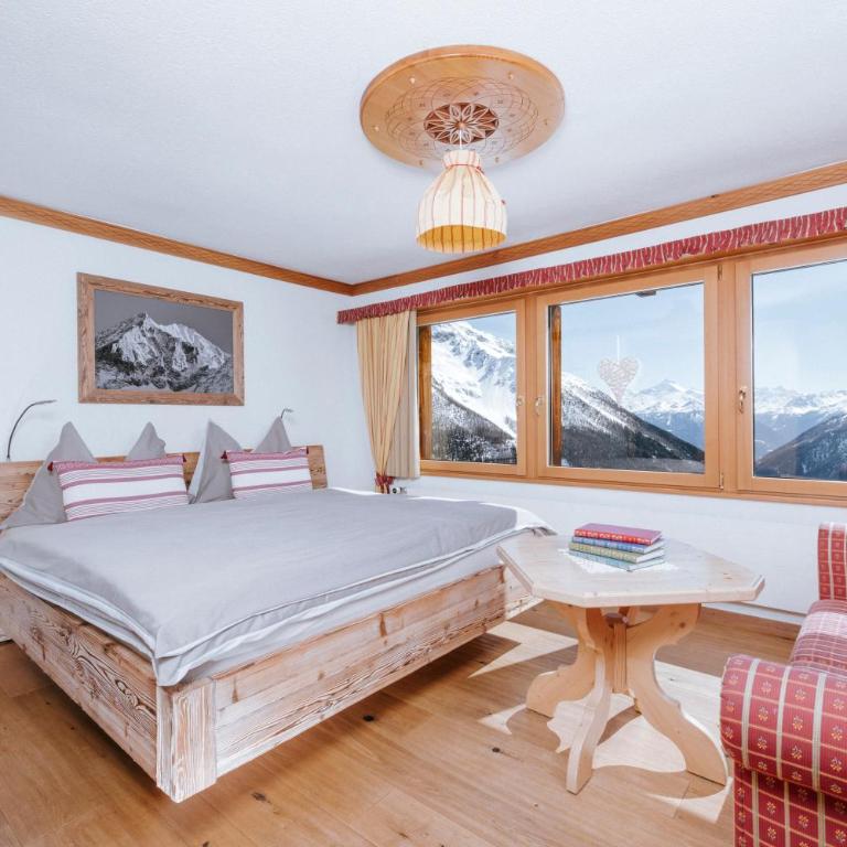 Alpenhotel zur Wildi Lauchernalp - Doppelzimmer Süd - 1