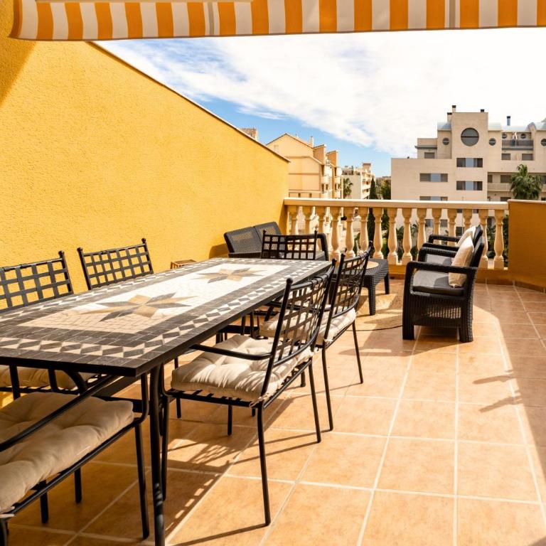 Attic Duplex Apartment with 4 terraces & 5 min walk to Beach - Apartamento Dúplex - 9