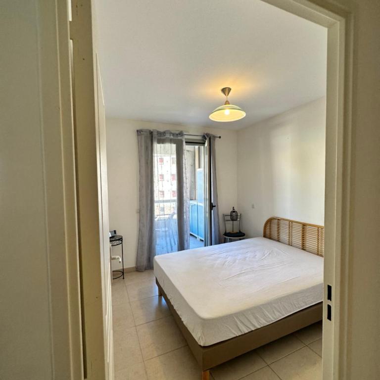 F2 proche des plages Juan les pins - Appartement 1 Chambre - 1