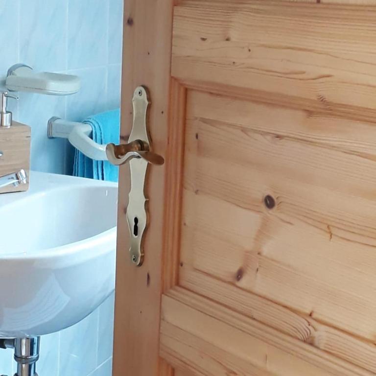 Weingut Gaube - Doppelzimmer mit Balkon - 2
