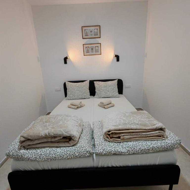 A1 - Airport Belgrade Apartment - Komfor Trokrevetna Soba - 11
