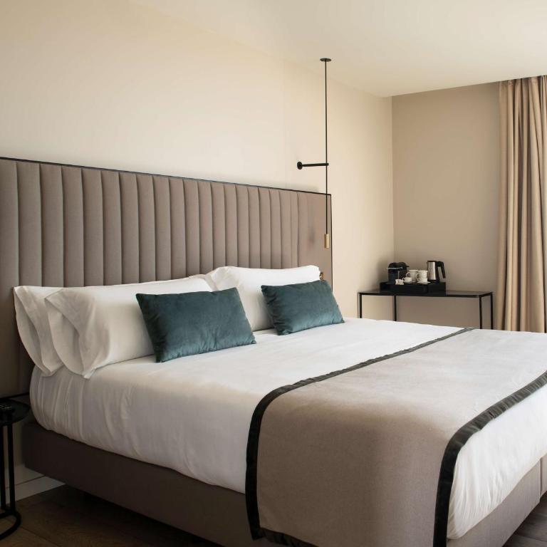 Occidental Barcelona 1929 - Deluxe Room - 3