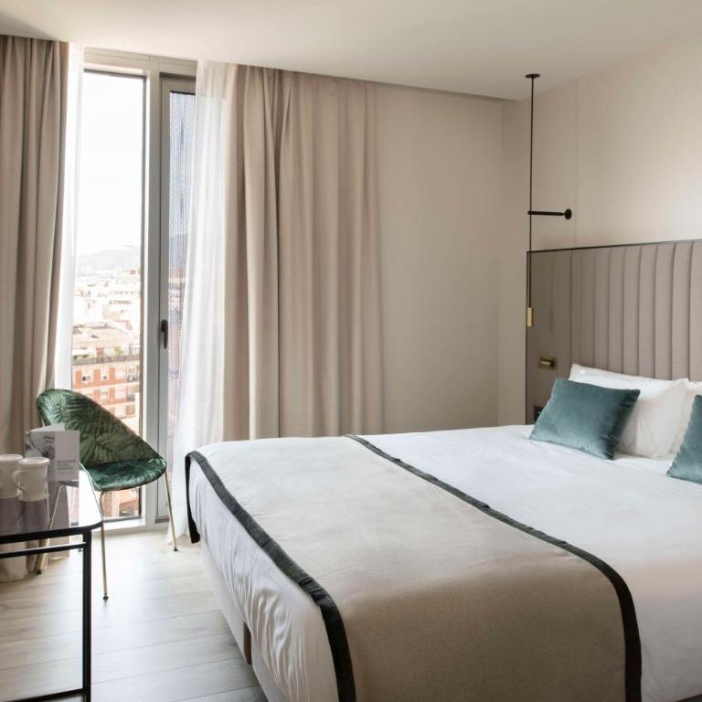 Occidental Barcelona 1929 - Superior Triple Room - 2