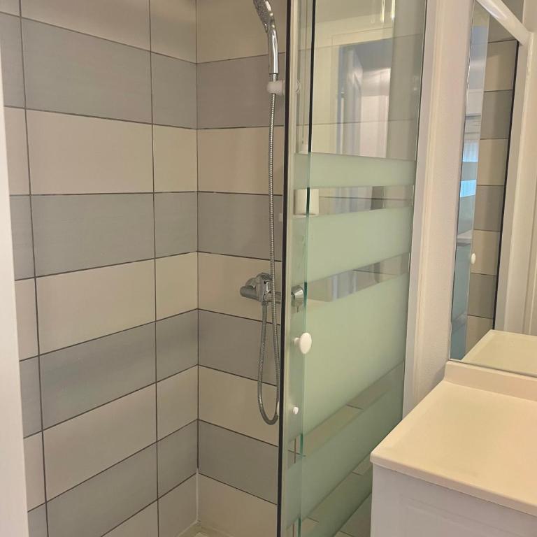 T2 Cosy avec jardin et parking gratuit à Troyes - Apartment mit 1 Schlafzimmer - 7