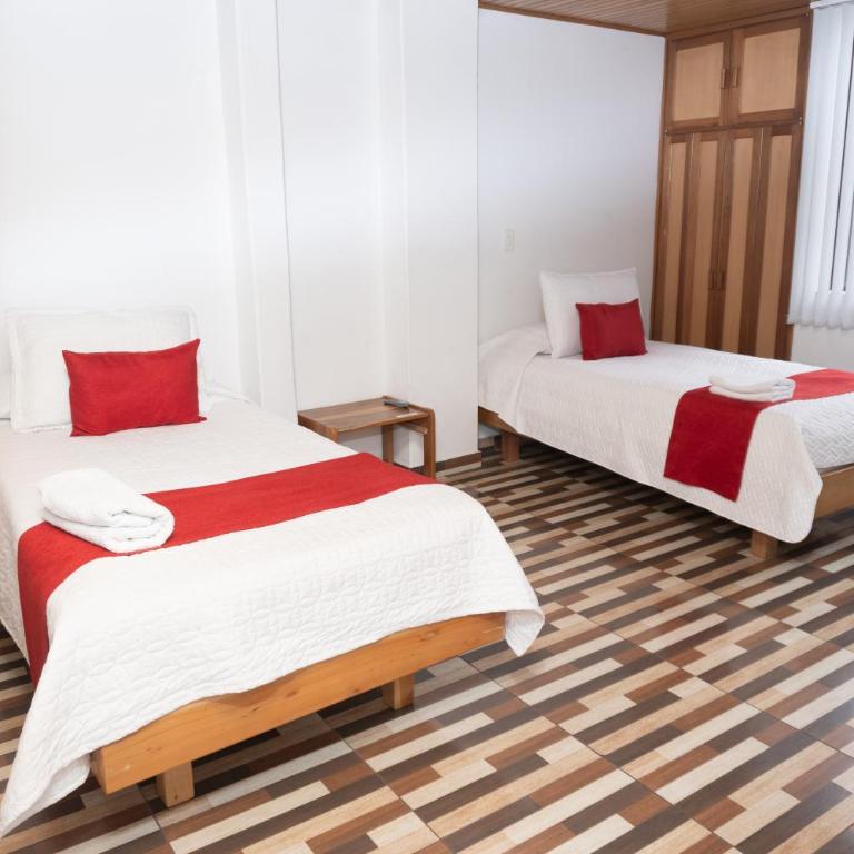 HOTEL SUAREL CENTER - Habitación Triple - 4