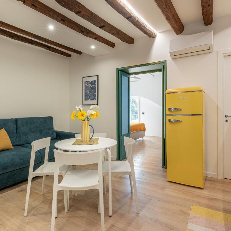 Palazzo Ferrara Apartments with Balcony by Wonderful Italy - Appartamento con Balcone - 6