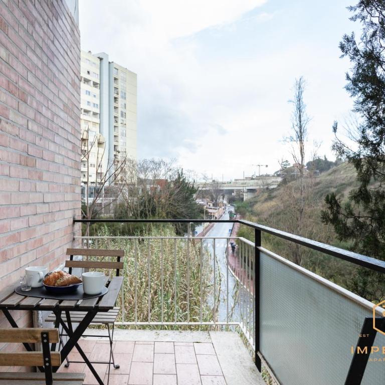 Nana Rooms Guesthouse - 200mt to Metro, near Vatican, A-C, pvt bathrooms - Camera Queen con Balcone - 3