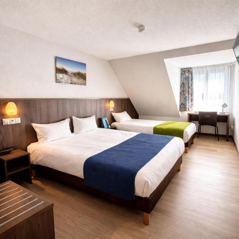 Brit Hotel Calais - Chambre Triple - 4