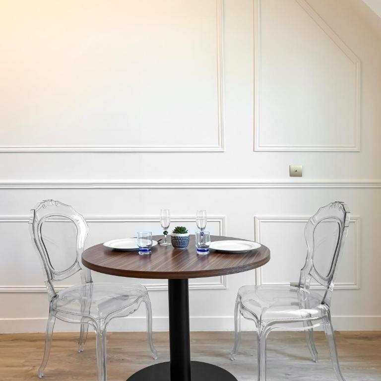 LV1 Au cœur de l'Avenue des Champs-Elysées Arc de Triomphe - One-Bedroom Apartment with Balcony - 22