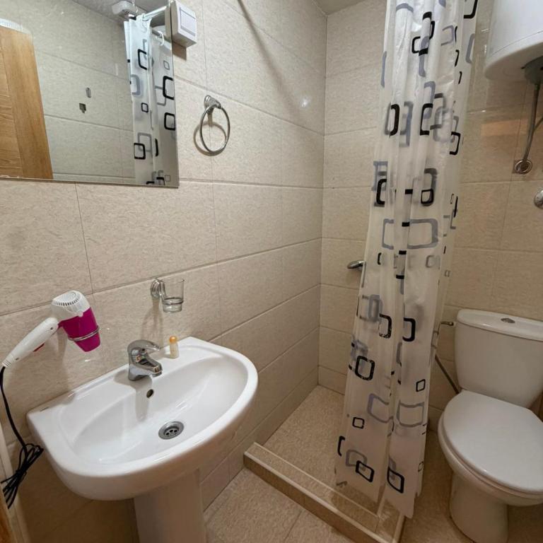 Riva Lux Apartments - Deluks Dvokrevetna Soba sa Bračnim Krevetom i Balkonom - 6