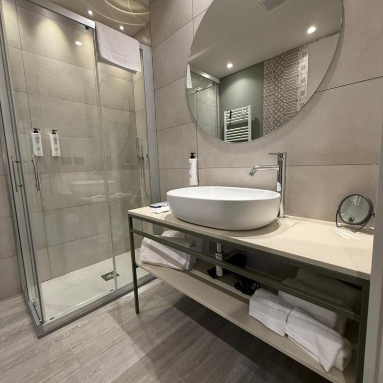 WakeApp Tech B&B - Double or Twin Room with Private Bathroom - 10
