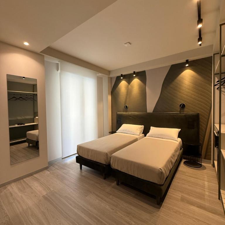WakeApp Tech B&B - Double or Twin Room with Balcony - 1
