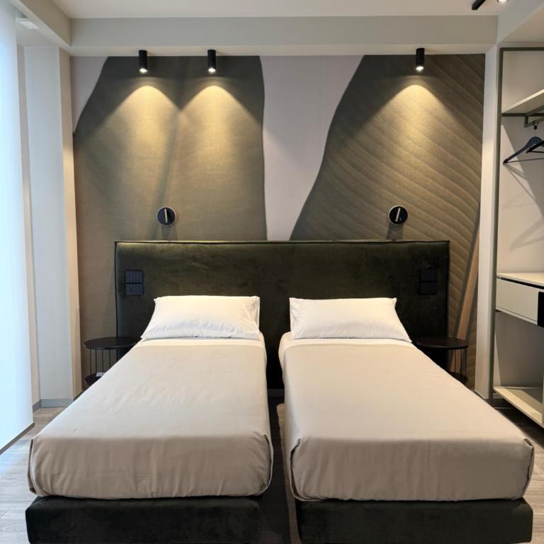 WakeApp Tech B&B - Double or Twin Room with Balcony - 3