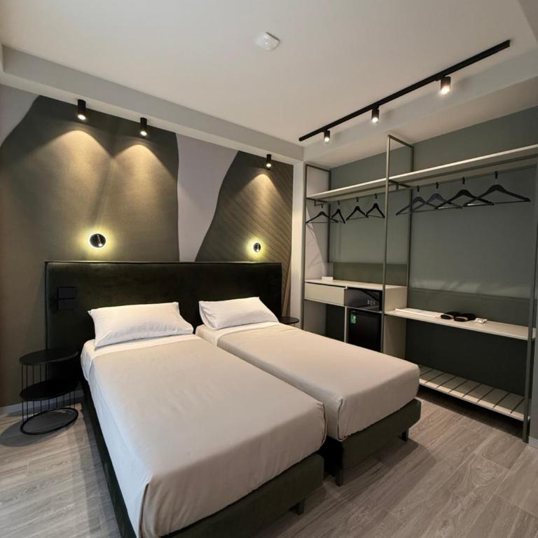 WakeApp Tech B&B - Double or Twin Room with Balcony - 2