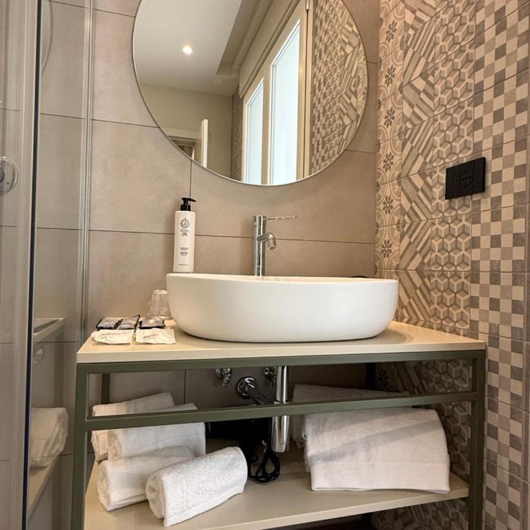 WakeApp Tech B&B - Double or Twin Room with Balcony - 11
