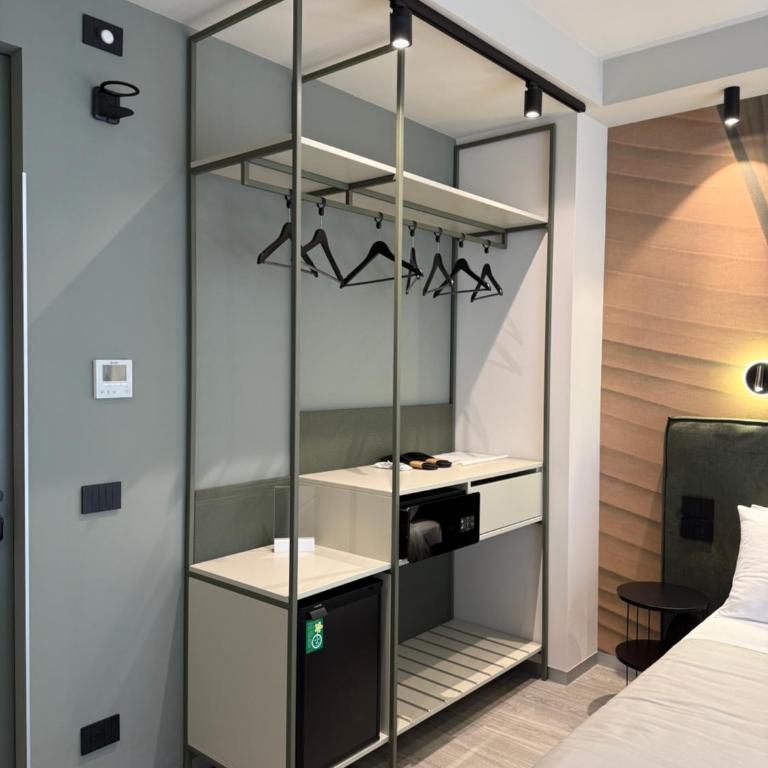 WakeApp Tech B&B - Double or Twin Room with Balcony - 3