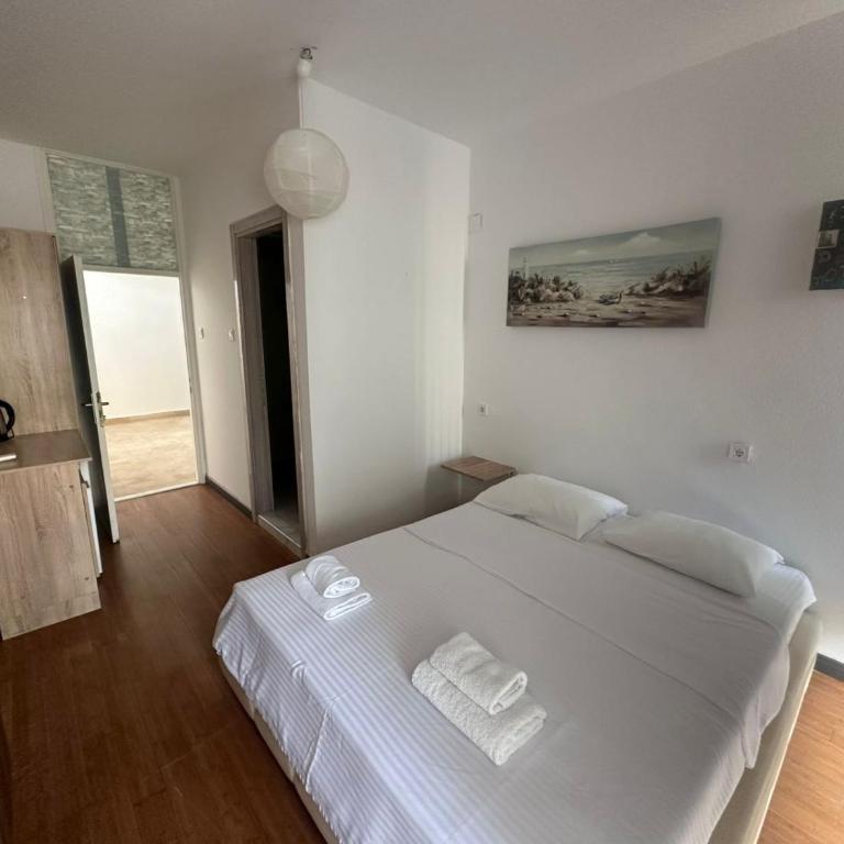 Old Town Apart - One-Bedroom Apartment - 5