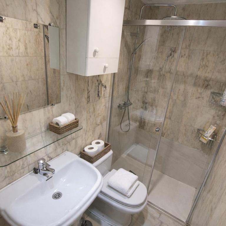 Toro Almudena Suites - One-Bedroom Apartment - 10