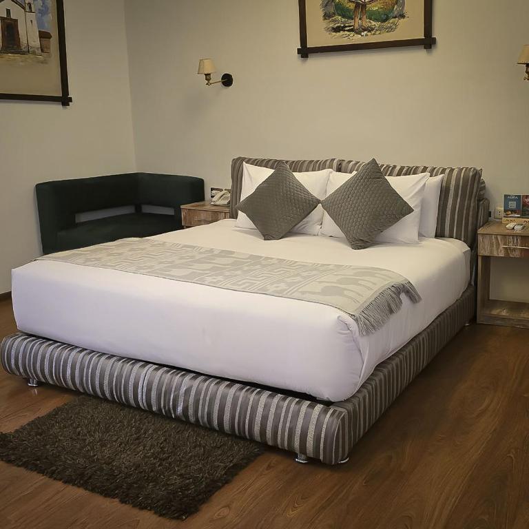 Hotel Monasterio San Pedro - Superior Double Room - 7