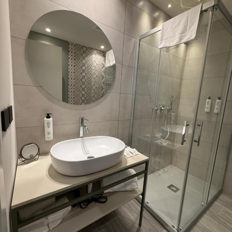 WakeApp Tech B&B - Double or Twin Room with Private Bathroom - 11