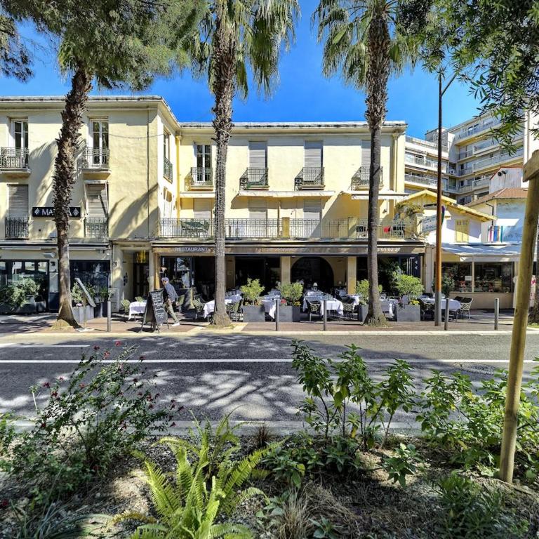 Au coeur de Juan-les-Pins, Magnifique Appartement, Clim, 30m de la Plage - Appartement 1 Chambre - 2