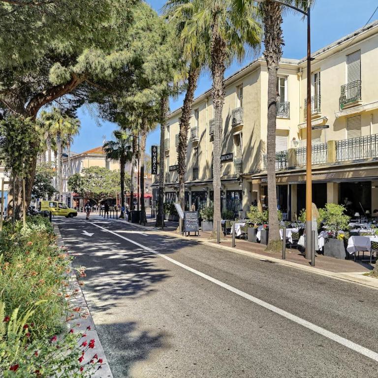 Au coeur de Juan-les-Pins, Magnifique Appartement, Clim, 30m de la Plage - Appartement 1 Chambre - 4