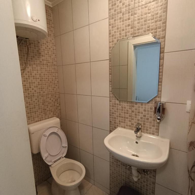 Guesthouse Flaghome - Double Room with Private Bathroom - 6