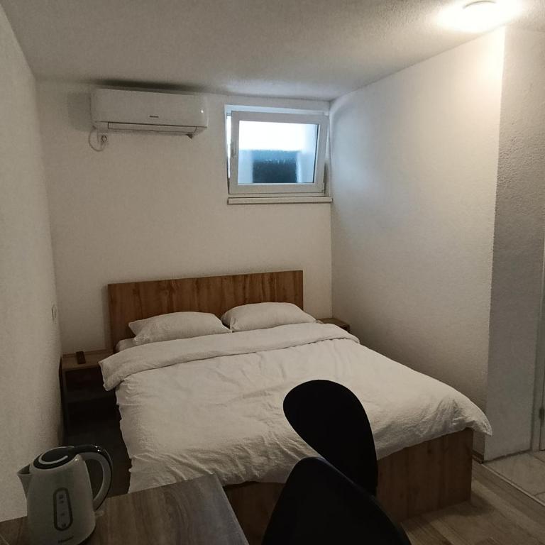 Guesthouse Flaghome - Double Room with Private Bathroom - 6