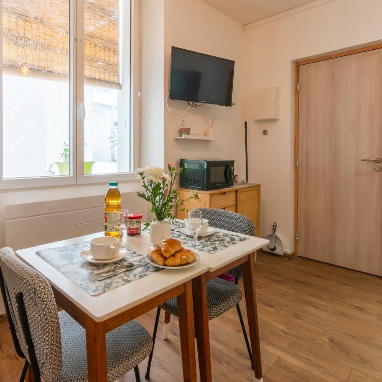 Studio Zen - 9 min sanctuaires - Rénové & équipé - 2 personnes - One-Bedroom Apartment - 5