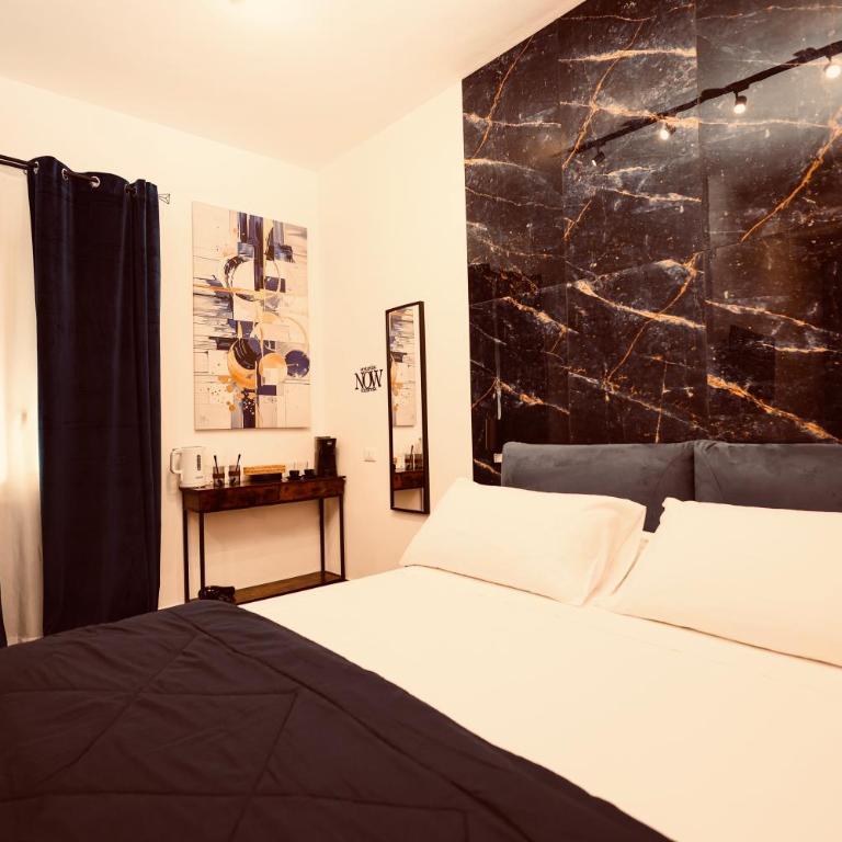 Elene Suites Luxury Boutique - Queen Room with Spa Bath - 3
