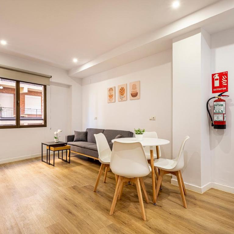 Urban Charm Flat - Extramurs - One-Bedroom Apartment - 6
